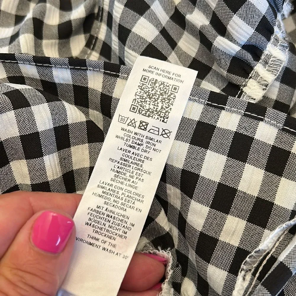 Topshop black white gingham puff sleeve cut out back blouse Size 8 NWOT - Picture 9 of 9